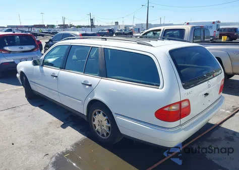 1999 Mercedes-Benz E 320 from USA, damaged, VIN WDBJH65F7XA787254